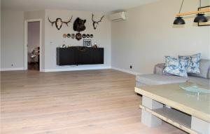 2 Bedroom Gorgeous Home In Långaryd