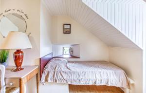 Maisons de vacances Gorgeous Home In Pierrefiche With House A Panoramic View : photos des chambres