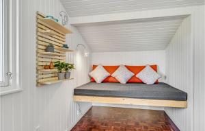 Beautiful Home In Ebeltoft With Wifi