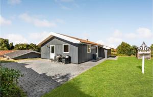 Beautiful Home In Ebeltoft With Wifi