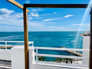 Respiro Del Mar - Beachfront Superior Apartment