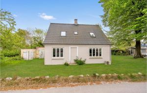 2 Bedroom Beautiful Home In Væggerløse