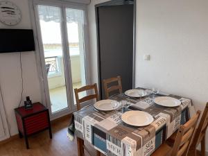 Appartements Appartement avec Piscine et Parking, 2 Pieces a Port-Guillaume - FR-1-487-347 : photos des chambres