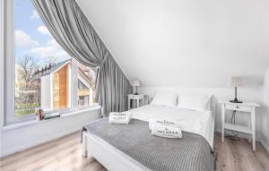 2 Bedroom Amazing Home In Nowecin