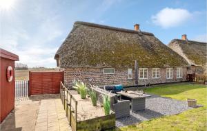 Amazing Home In Højer With Wifi