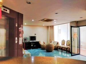 Wantana Mansion Check in before 8 pm