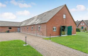 7 Bedroom Stunning Apartment In Varde