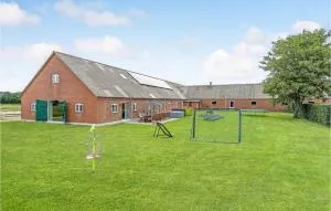 7 Bedroom Stunning Apartment In Varde - Ovtrup