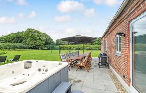 7 Bedroom Stunning Apartment In Varde