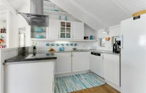 2 Bedroom Nice Home In Odder