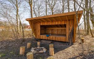 3 Bedroom Beautiful Apartment In Kibæk