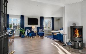 Lovely Home In Ålbæk With Kitchen