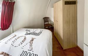 Beautiful Home In Chaam With Wifi