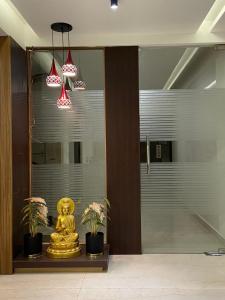 Le Shiv Executive Suite