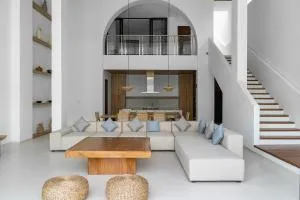 Lavender Rooftop Villa 3 bedrooms with a private heated swimming pool - Ciburial