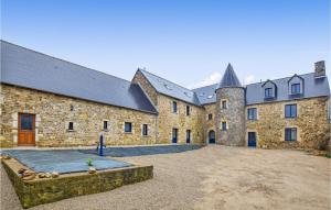 Maisons de vacances Stunning home in Fierville-les-Mines with WiFi and 4 Bedrooms : photos des chambres