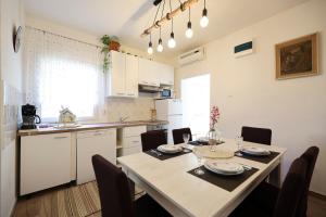 Apartment Rustica Zadar with exclusive use of the pool-ground floor