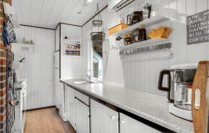 2 Bedroom Lovely Home In Hemmet