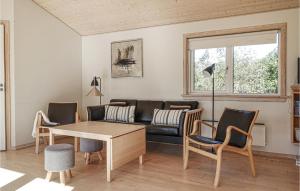 3 Bedroom Gorgeous Home In Gudhjem