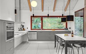 Beautiful Home In Grenaa With Wifi