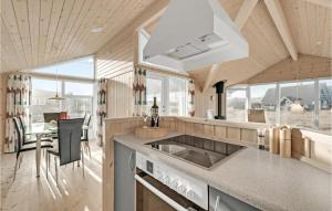 2 Bedroom Gorgeous Home In Hvide Sande