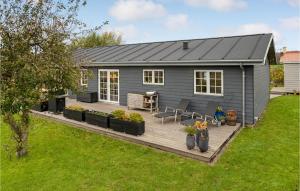 3 Bedroom Cozy Home In Bogense