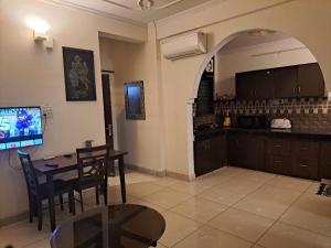 Green Bacchus by Walias Self Check-In