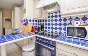 Gorgeous Apartment In Théoule-Sur-Mer