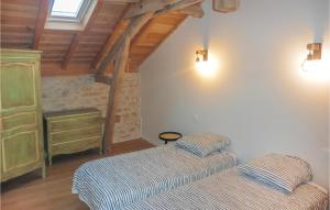 Maisons de vacances Amazing Home In Loubejac With 3 Bedrooms 2 : photos des chambres