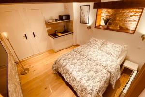 Appartements Studio renove avec patio, coeur du centre ville : photos des chambres