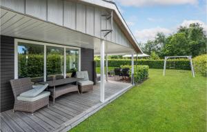 Cozy Home In Ulfborg With Kitchen