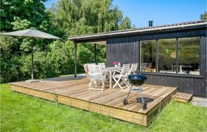 3 Bedroom Cozy Home In Sjællands Odde