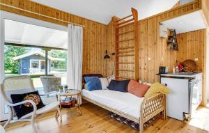 3 Bedroom Beautiful Home In Gedser