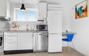 3 Bedroom Beautiful Home In Nexø