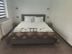 Casa de la Nuc - Drăguţeşti