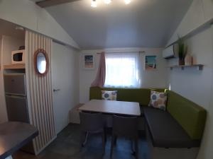 Campings Mobil Home 4 6 pers climatise Camping Eurolac : photos des chambres