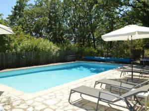 Maisons de vacances Attractive holiday home in Tourrettes with private pool : photos des chambres