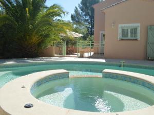 obrázek - Nice holiday home in Figanieres with garden