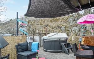 Cozy Home In Trosa With House Sea View