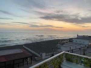 Rosso Tramonto luxury-blu- LADISPOLI, Lungomare Regina Elena 2