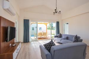 SunTeos Villa Suites