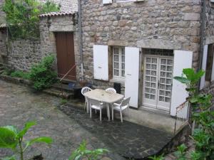Appartements Maison Antraigues sur Volane : photos des chambres