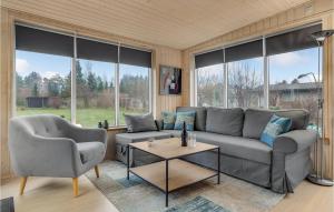 1 Bedroom Nice Home In Højby