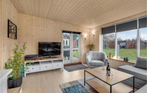 1 Bedroom Nice Home In Højby