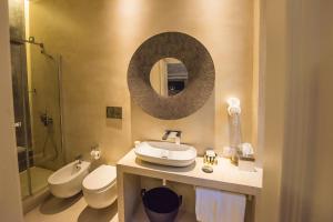 King Suite with Balcony room in Piazza di Spagna 9