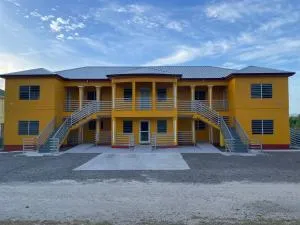 Poinciana Apartments - Holiday Rental - Clare Hall Poinciana Apartments - Holiday Rental - Clare Hall