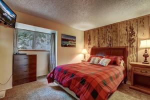 Spacious Lakeview Heavenly Mountain Escape!