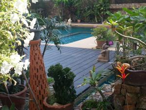 Daisy Residence