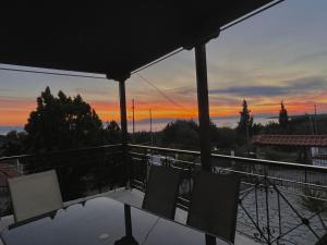 Thomis Sea View Home