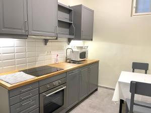 Fullmoon Apartments 2